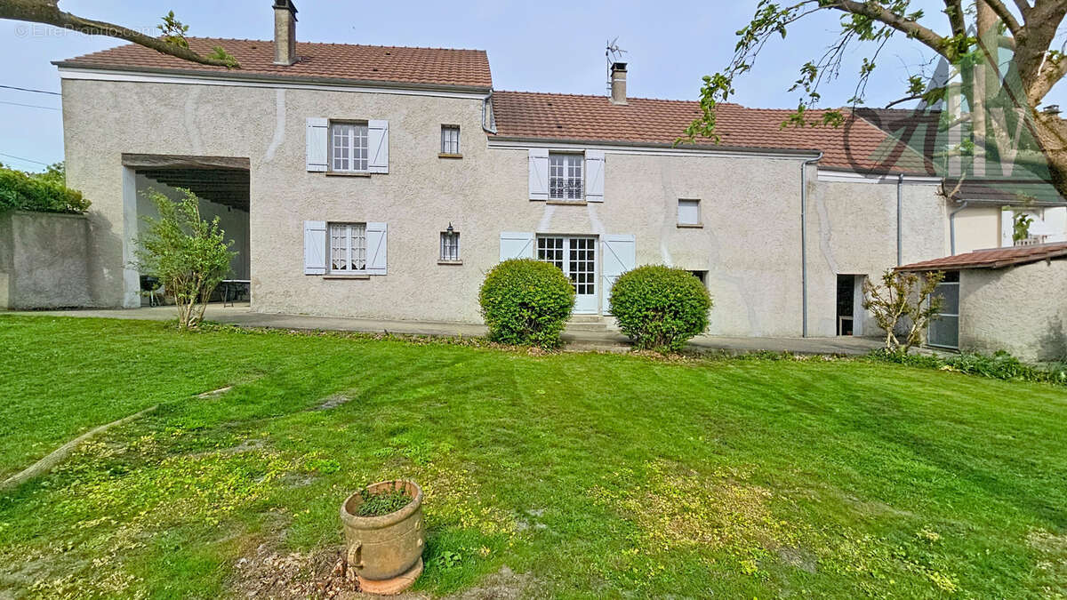 Maison à SAINT-GERMAIN-SUR-MORIN