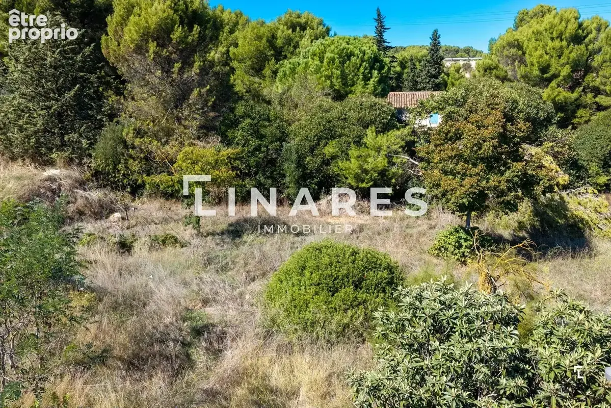LE VAL FLEURI — Terrain constructible de 726 m² - Ensuès-la-Redonne - photo 2