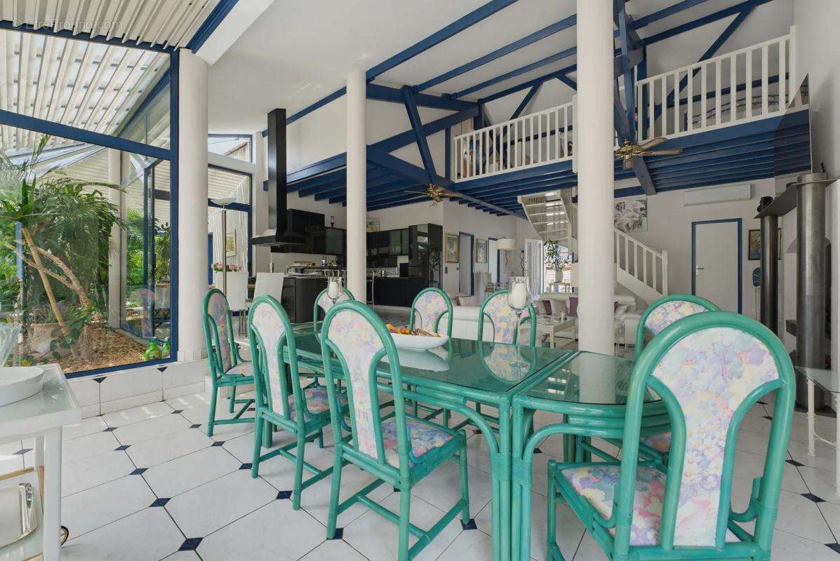 Maison familiale avec piscine à Gradignan - photo 8