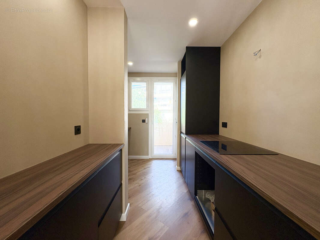 Appartement à SIX-FOURS-LES-PLAGES