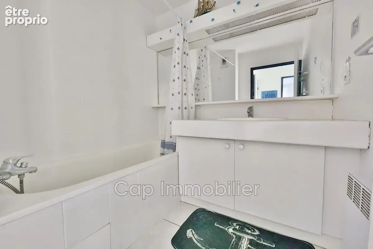 Appartement 34 m² à Agde  - photo 9