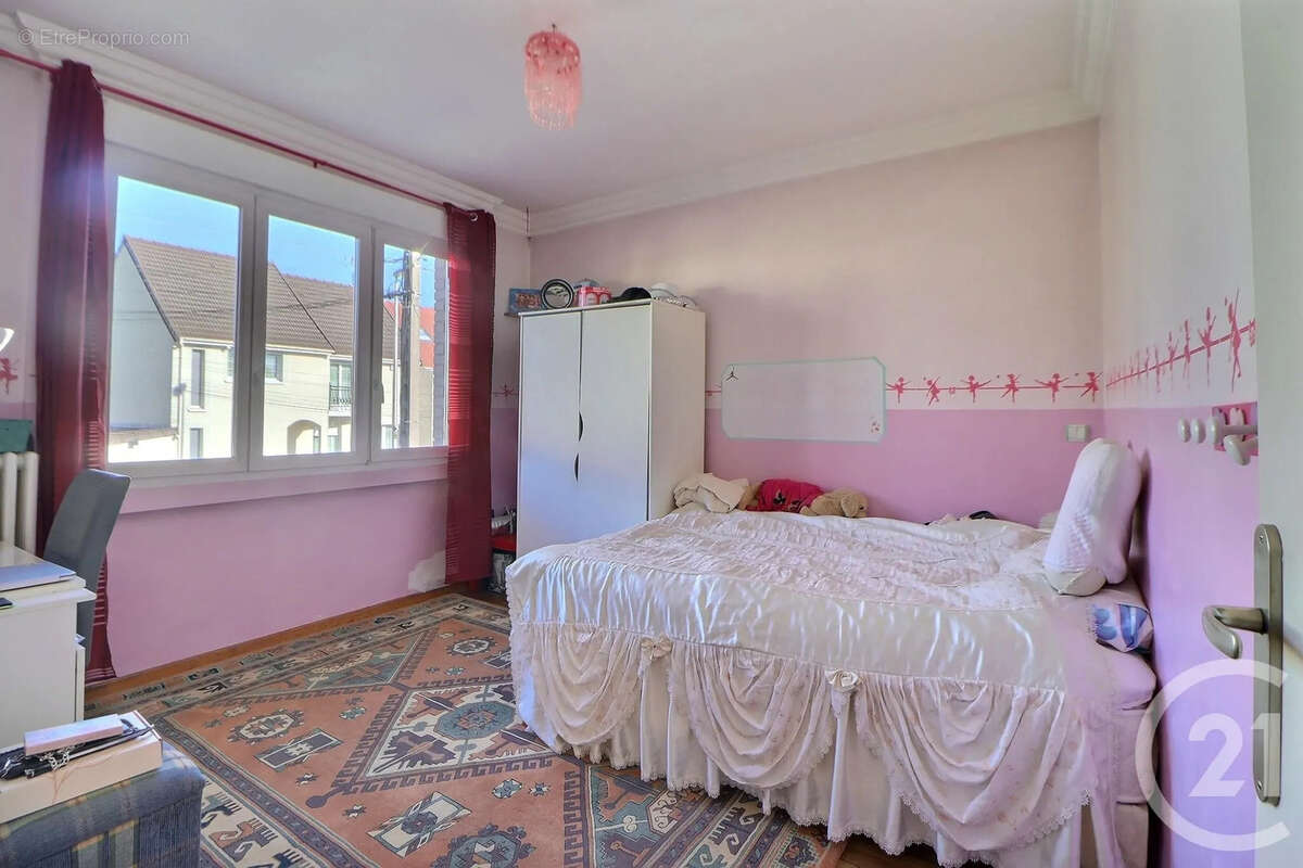 Maison à AULNAY-SOUS-BOIS