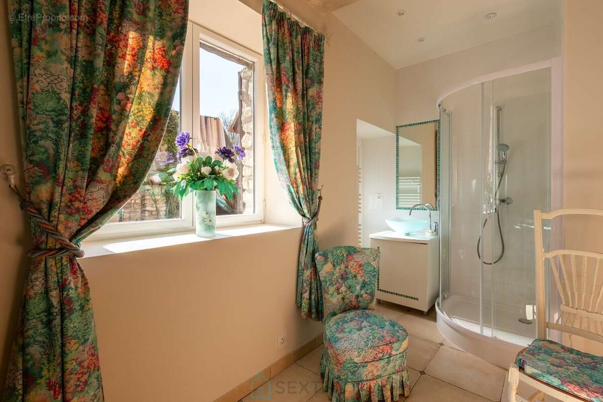 Maison à FONTAINEBLEAU