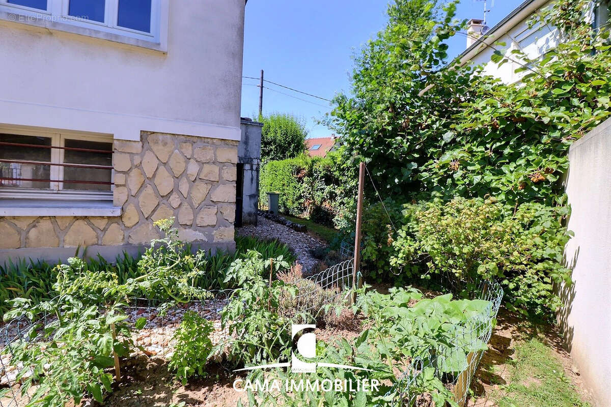 Maison à BOIS-D'ARCY