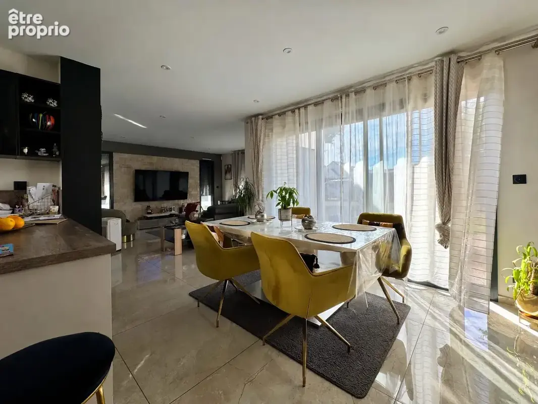 Maison 6 pièces 141 m² à vendre à Bain-De-Bretagne (35470) - photo 2