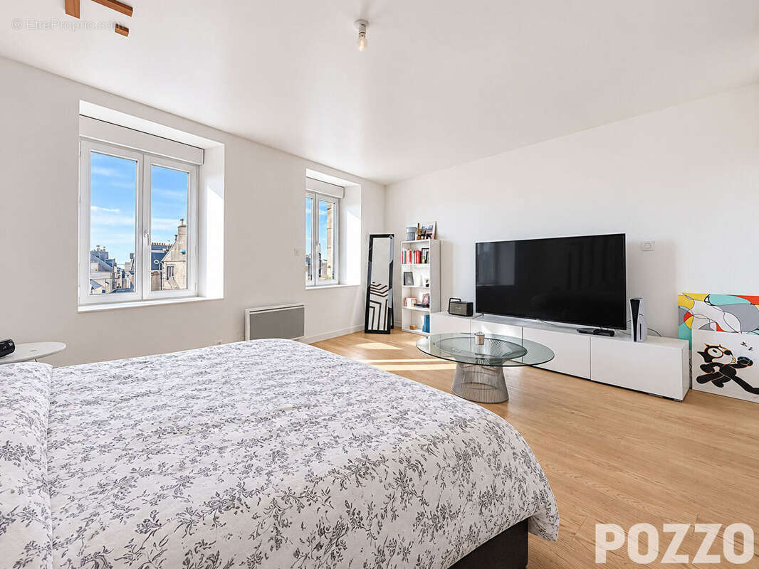 A VENDRE - T5 - 114m²  - Centre-ville de GRANVILLE (50400) - photo 11