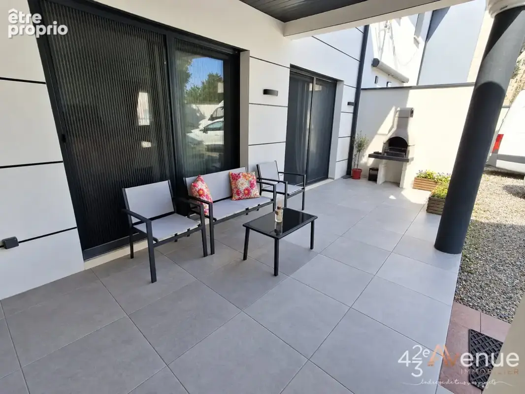 Maison 5 pièces 150 m² à vendre à Sury-Le-Comtal (42450) - photo 2