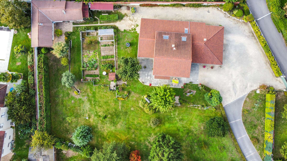 Maison à SAINT-JEAN-DE-MOIRANS