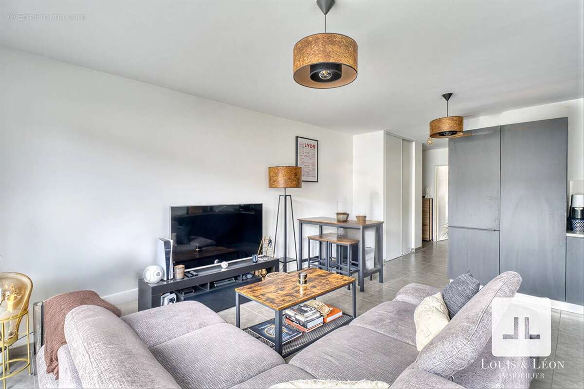Appartement à NEUVILLE-SUR-SAONE