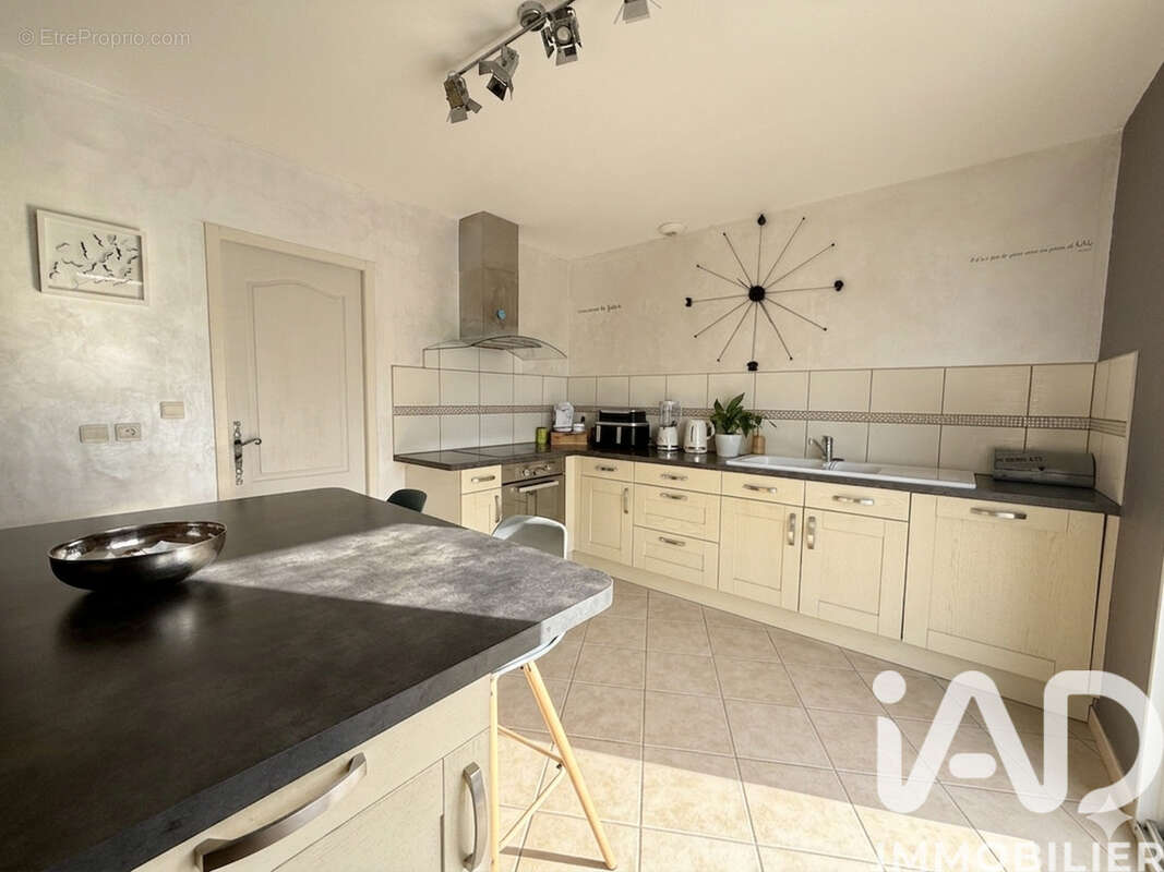 Photo 3 - Maison à TOUVRE