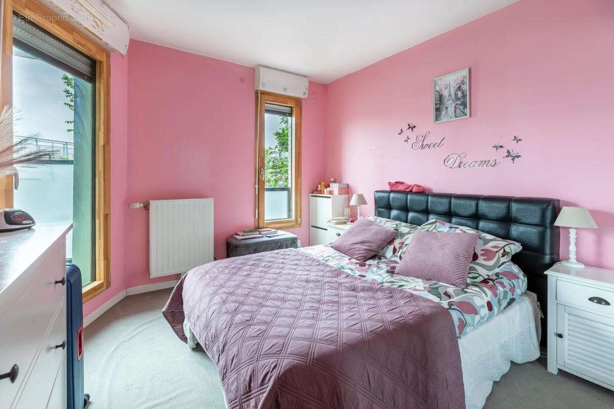 Appartement à AUBERVILLIERS