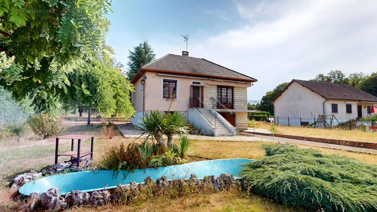 Maison à PREMERY