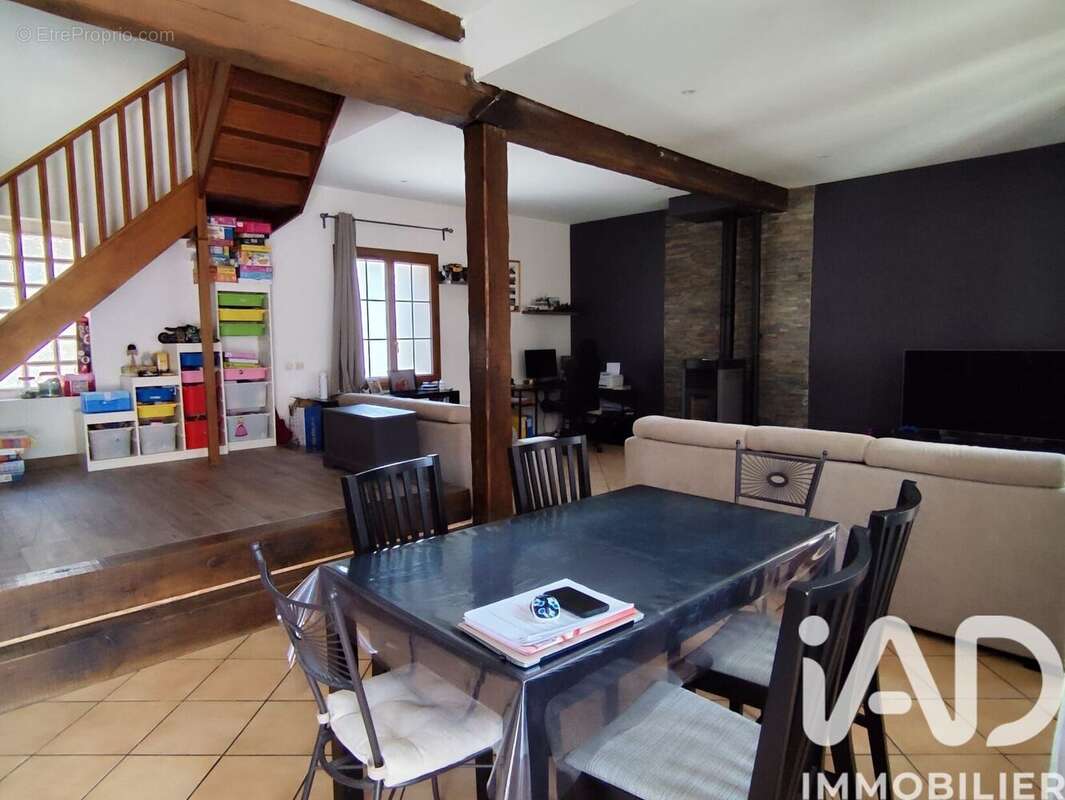 Photo 2 - Maison à FAREMOUTIERS