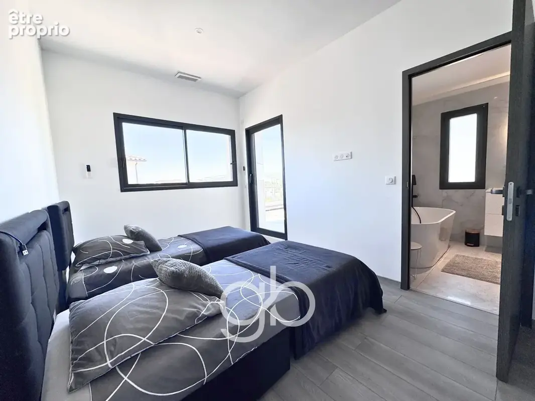 À vendre   maison t5 168 m2 avec piscine   villetelle - photo 9