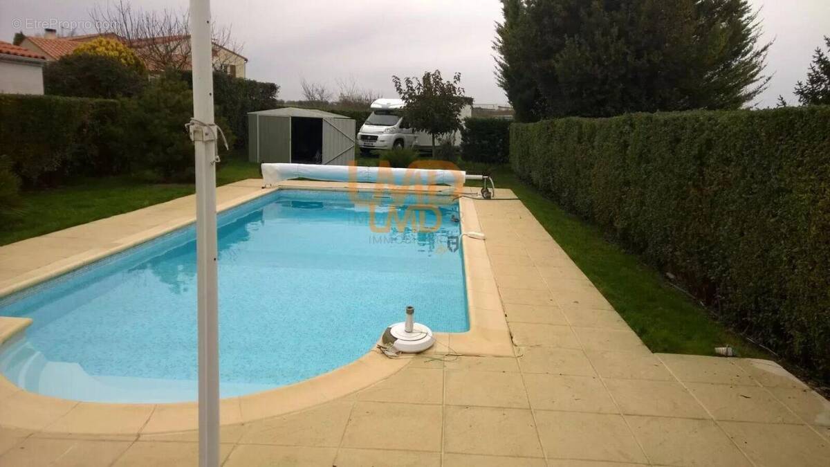 Maison à SAINT-JEAN-D&#039;ANGELY