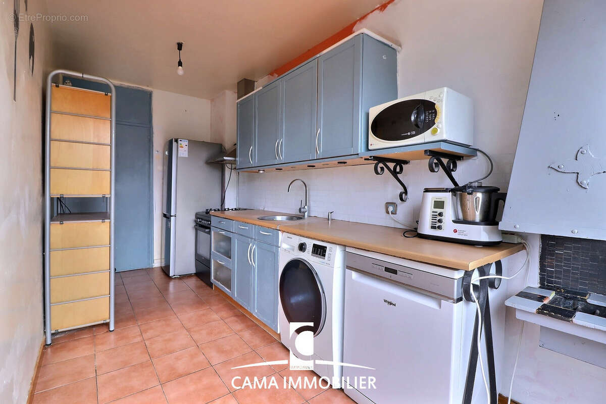 Appartement à FONTENAY-LE-FLEURY