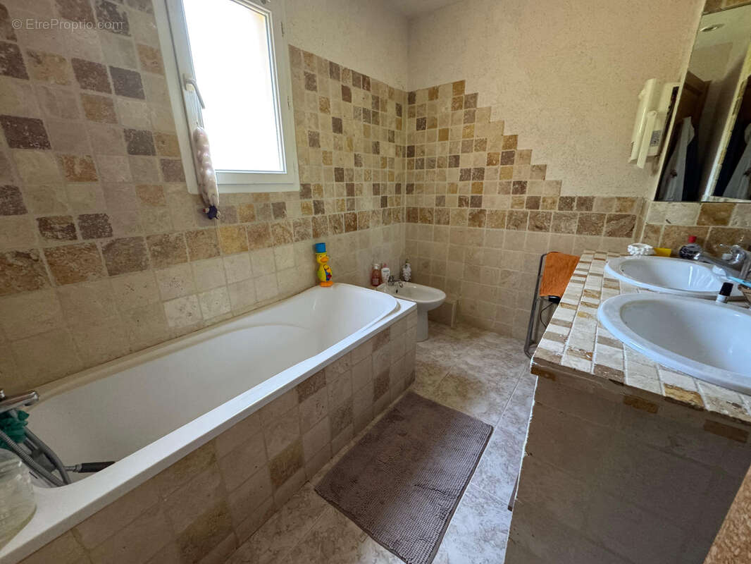 Maison à MANOSQUE