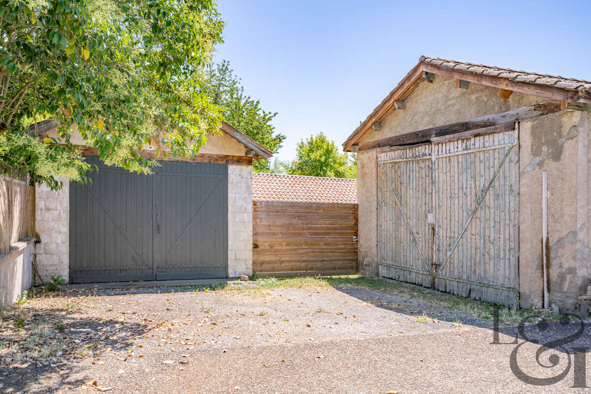 Maison en pierre à vendre à Dausse - photo 16