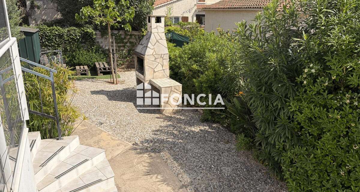Appartement à SIX-FOURS-LES-PLAGES