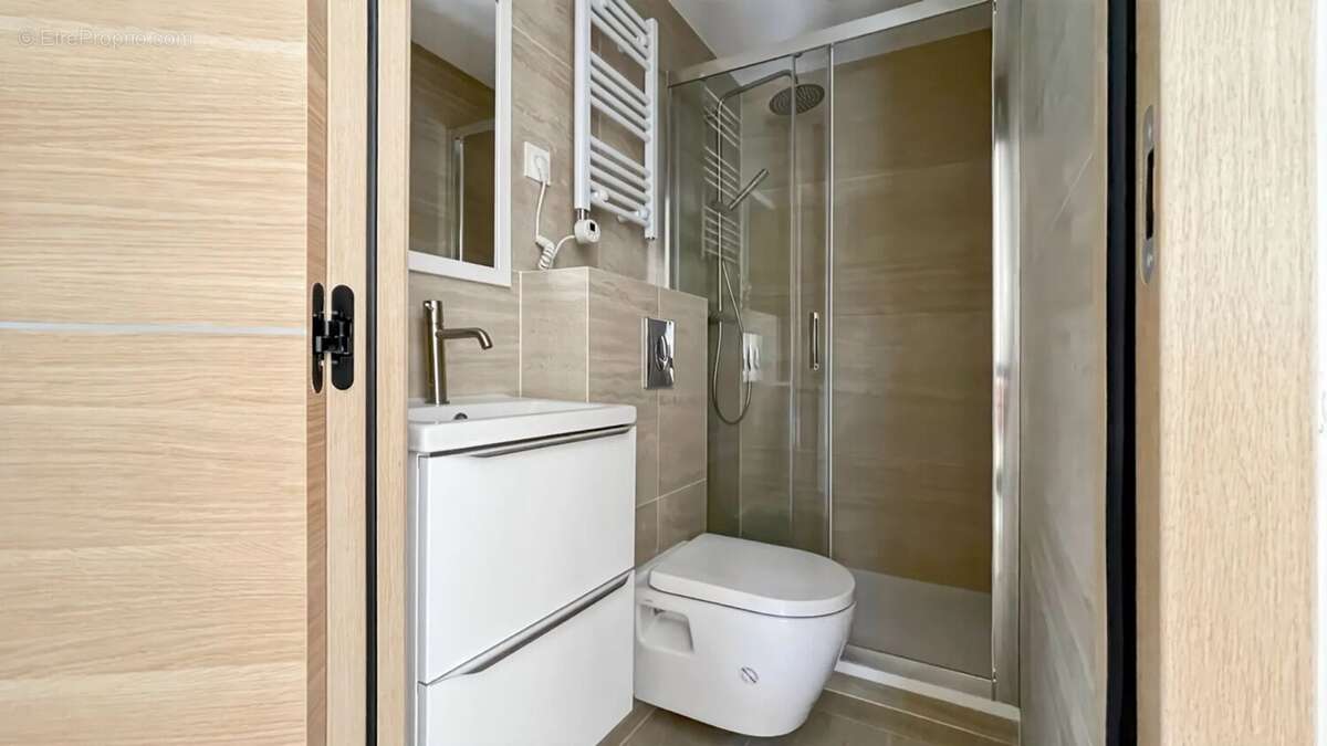 Appartement à MANDELIEU-LA-NAPOULE