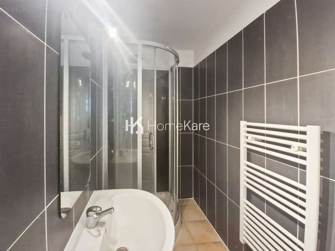 Appartement à VILLATE