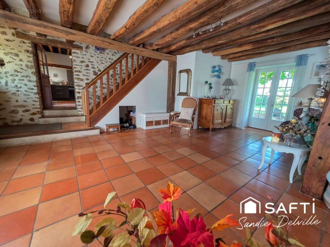 Photo 4 - Maison à COUTEVROULT