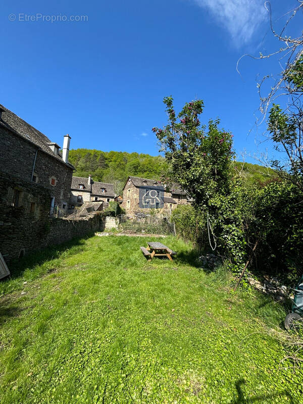 Maison à ESTAING