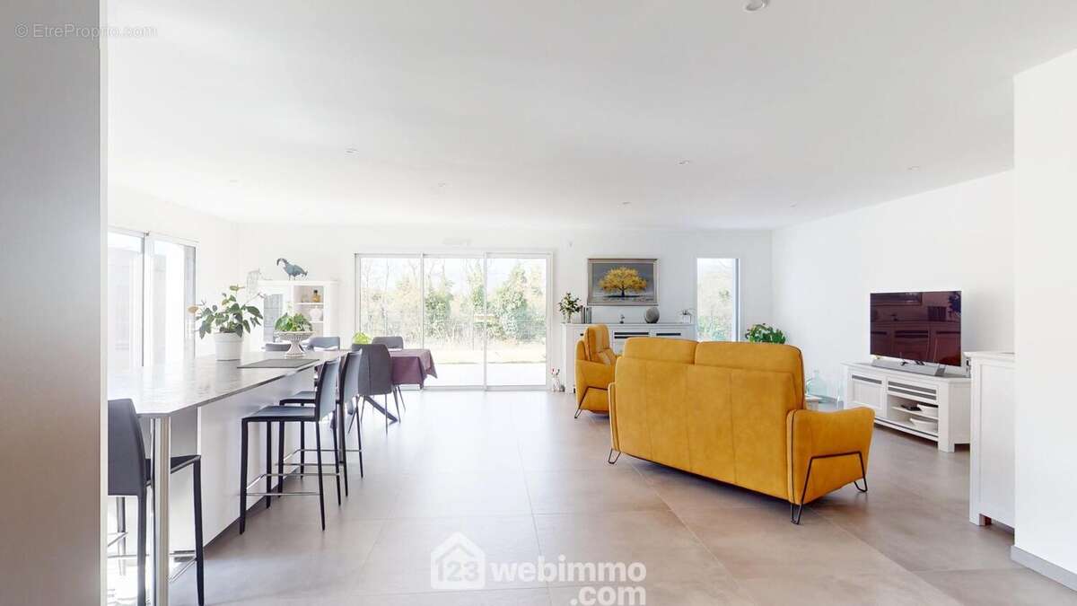 Maison à SAINT-VINCENT-SUR-JARD