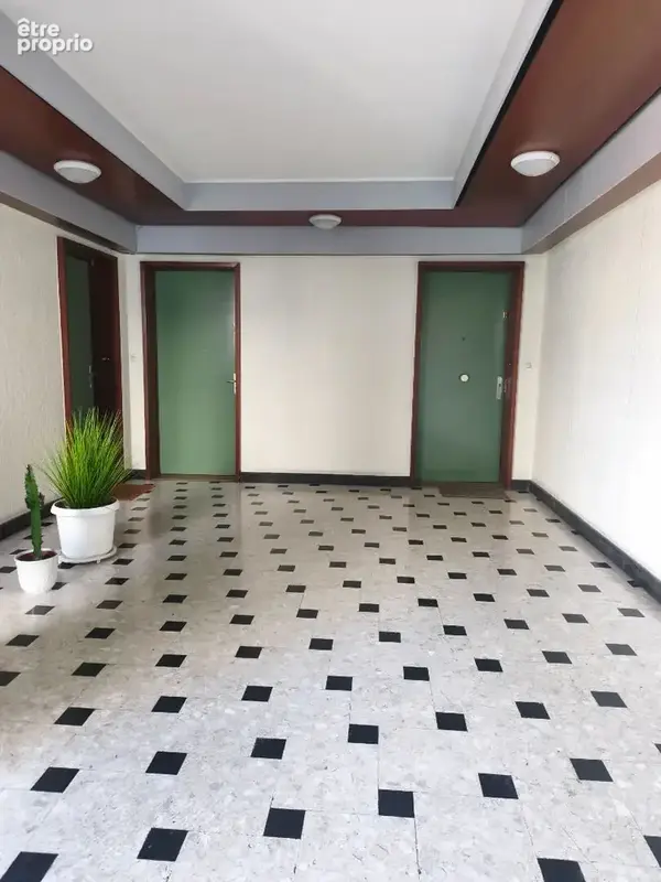 A NEVERS (58000) Appartement 3 pièces 85.80 m2 + cave - photo 4