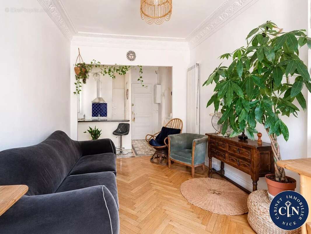 Appartement 2 pièces 47 m² à vendre à Nice (06000) - photo 2