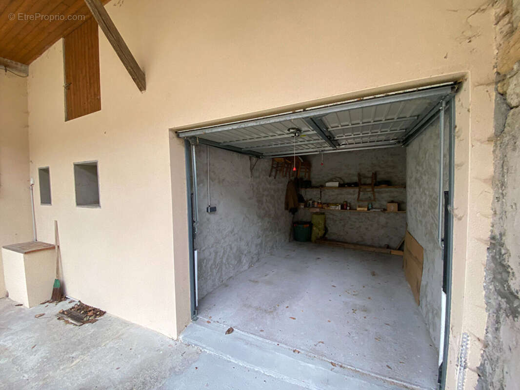 Maison à CHINDRIEUX