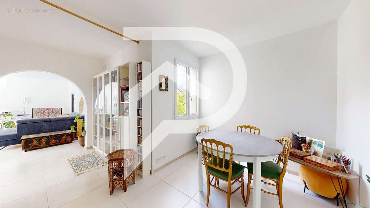 Maison à L'ETANG-LA-VILLE