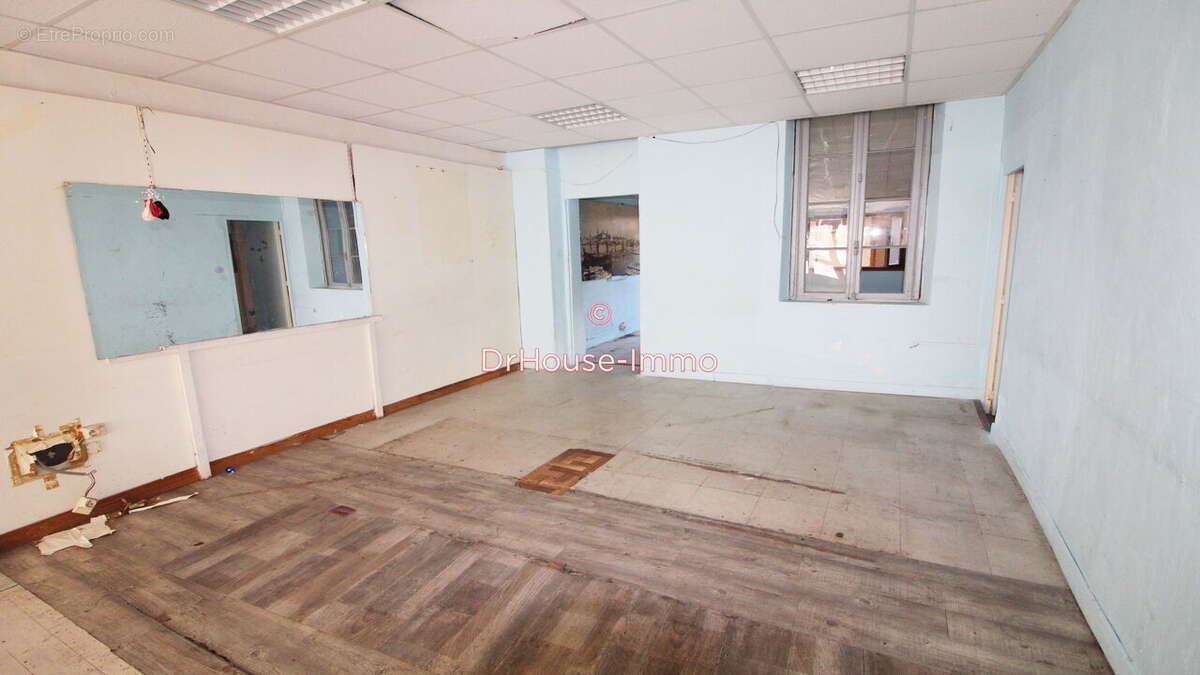 Commerce à MARSEILLE-5E