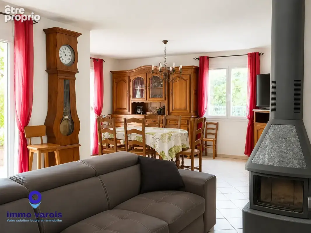 CUERS Environnement privilégié belle villa T5 avec piscine et double garage - photo 8