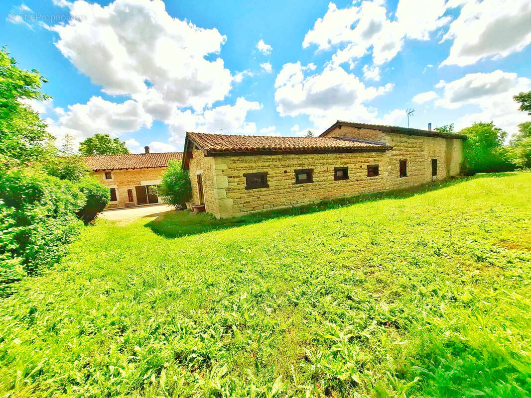 Maison à VIRIAT