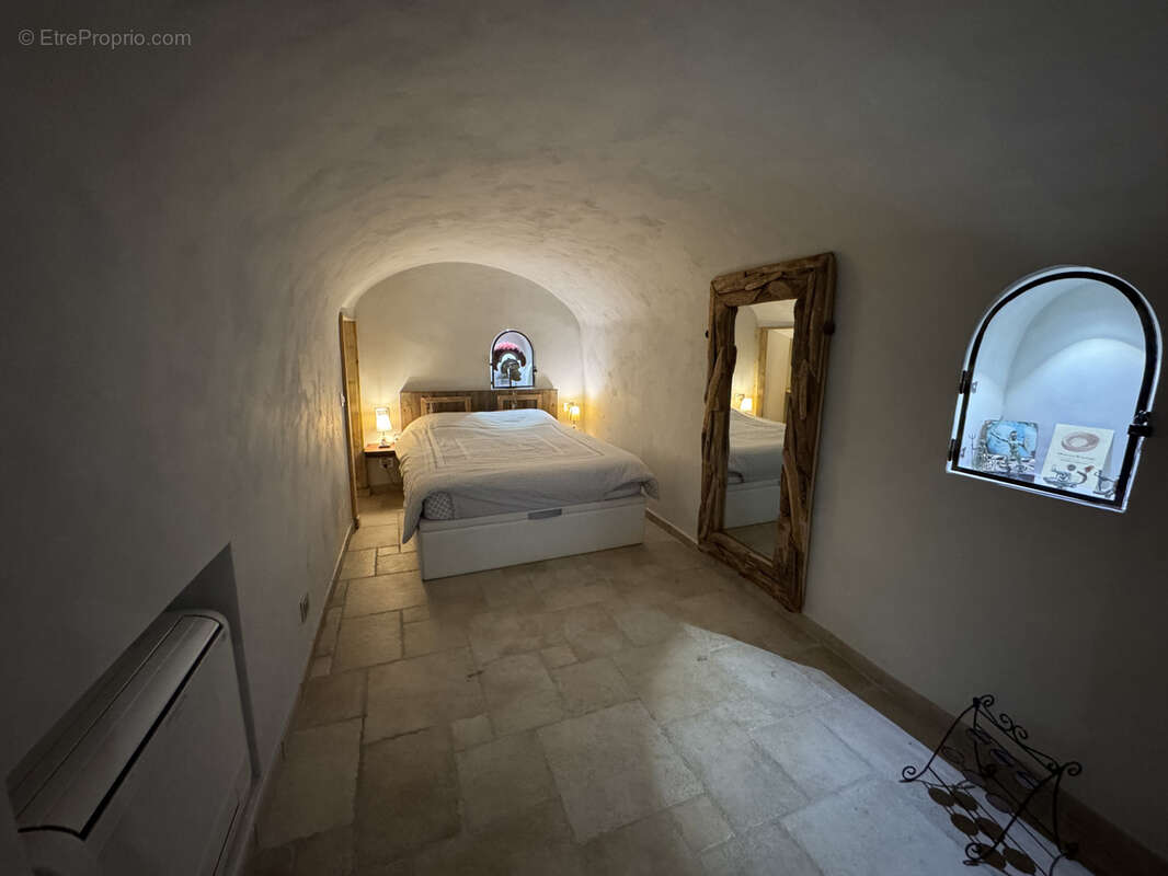 Appartement à LA TURBIE