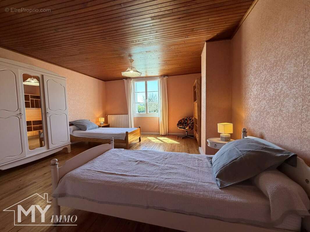 Maison à SAINT-ANTOINE-DE-BREUILH