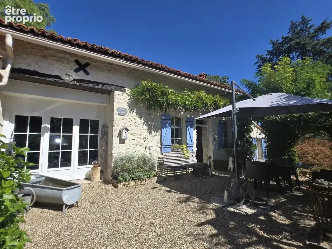 Photo Maison à Villamblard au prix de 336 000€