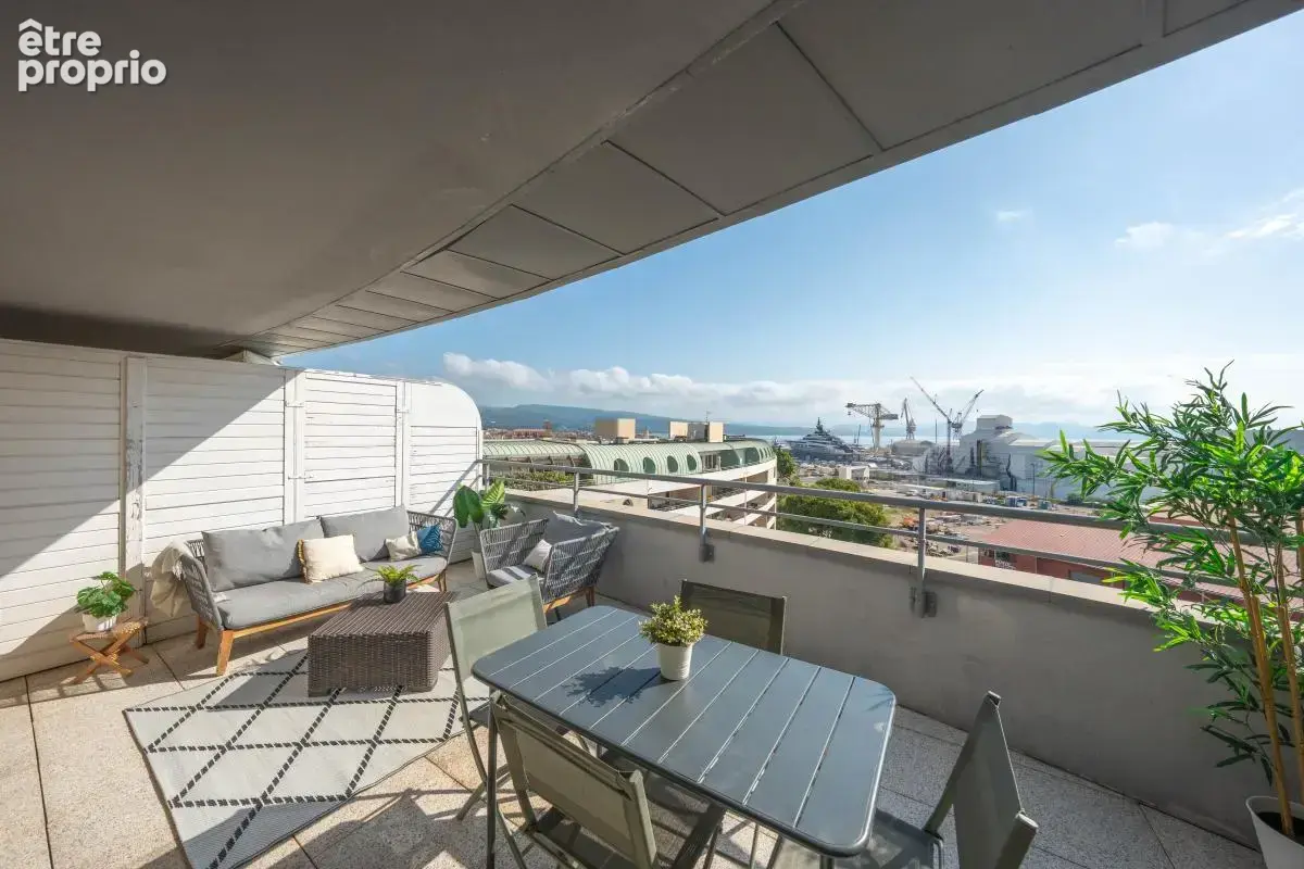 Appartement T3 avec terrasse & garage - La Ciotat - photo 2