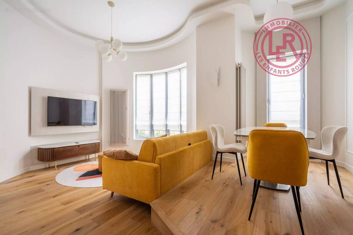 Appartement à PARIS-3E