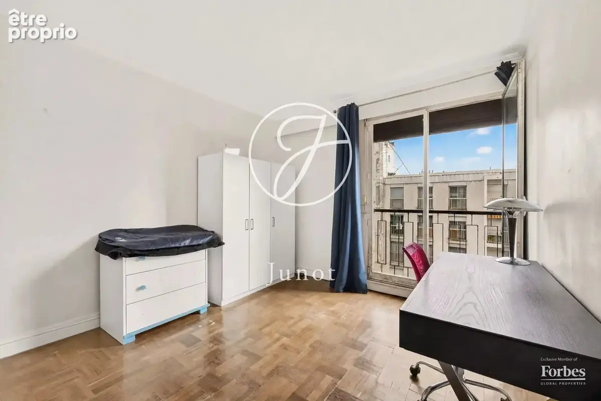 Paris 16e - PASSY / TOUR - Appartement - 5 pièces - 128,60m² Carrez - 3 chambres - photo 12
