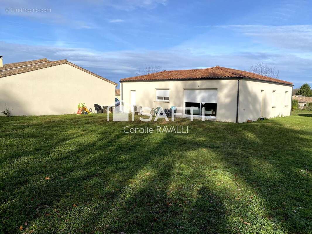Maison 90 m² à Marthon  - photo 5