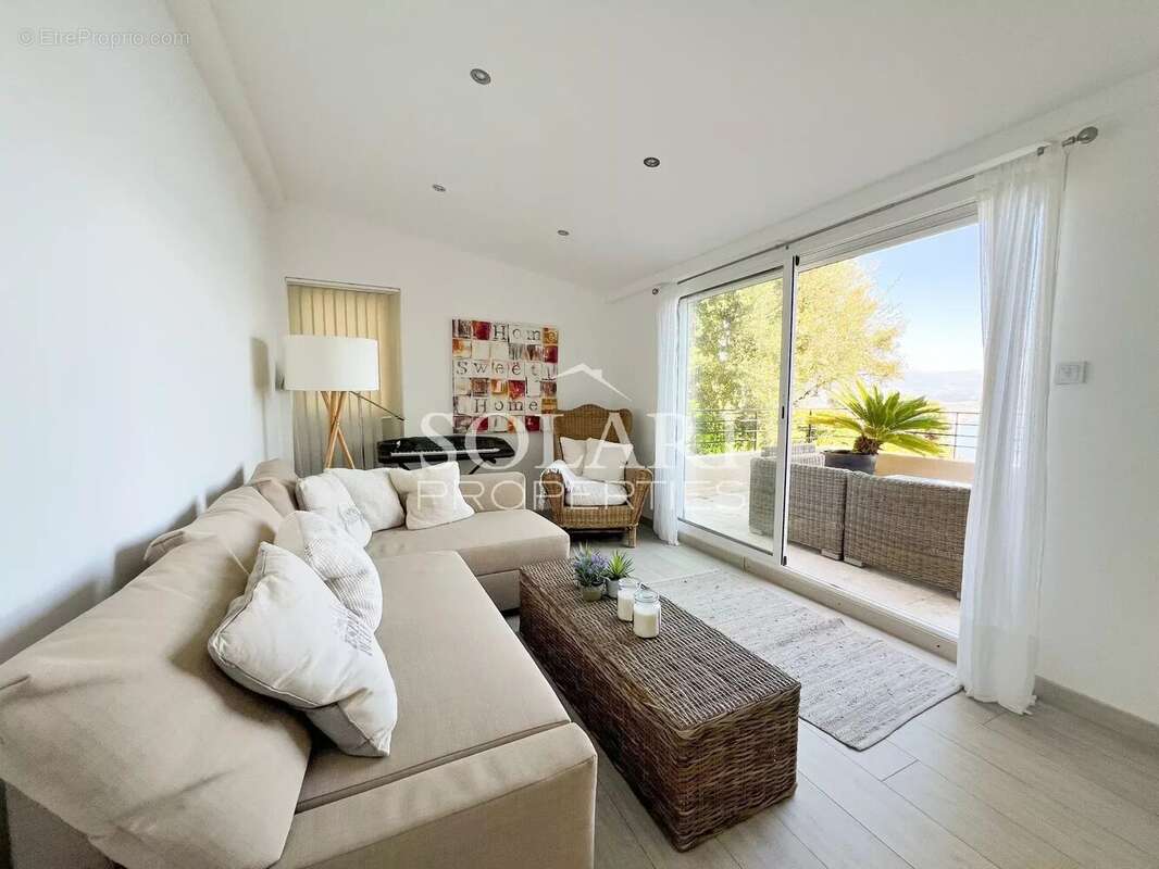 Maison à THEOULE-SUR-MER