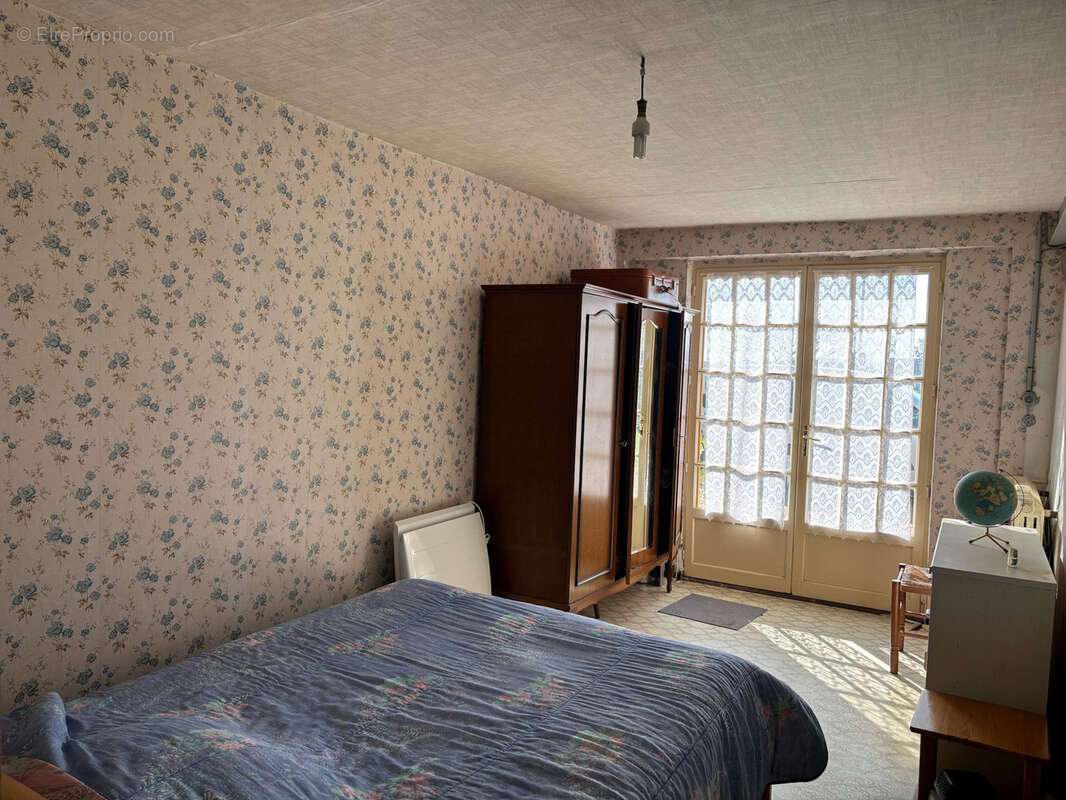 Maison à BESSE-SUR-BRAYE