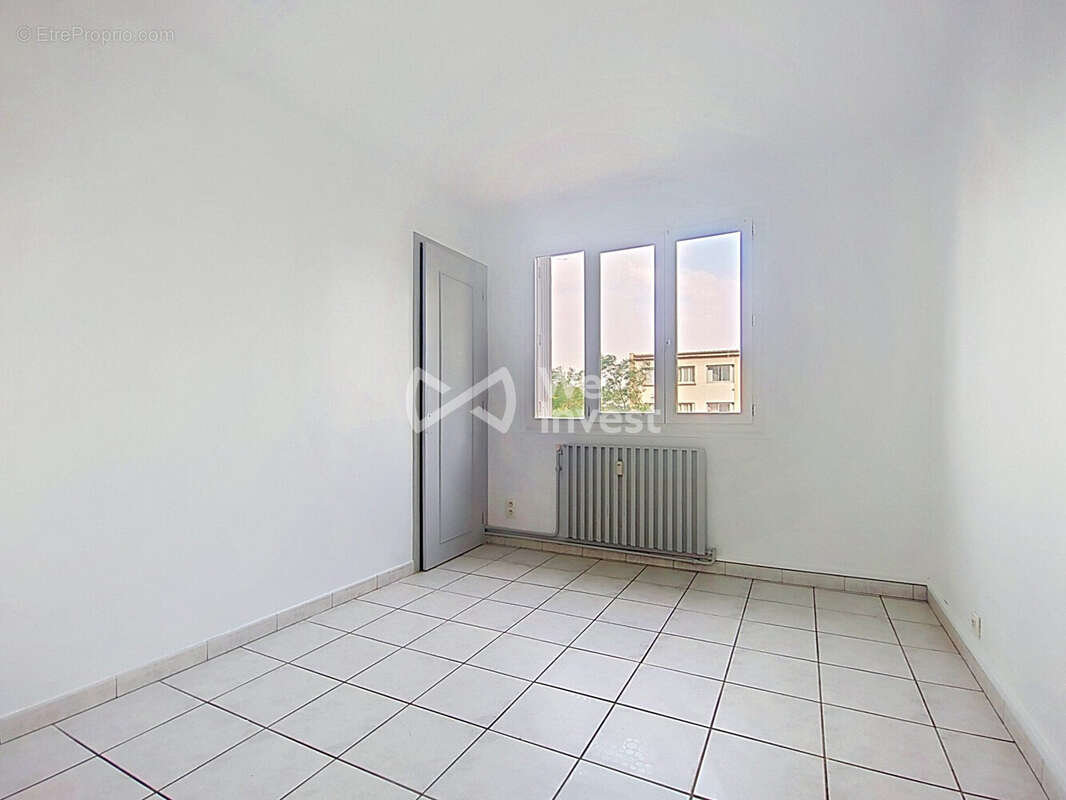 Appartement 91 m² à Irigny  - photo 6