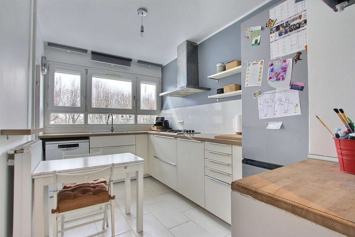 Appartement à VILLENEUVE-LA-GARENNE