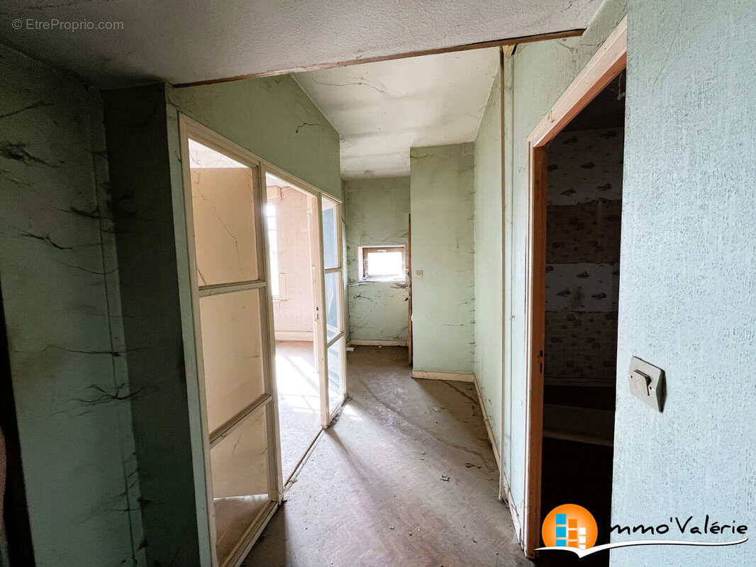 Appartement 243 m² à Rambervillers  - photo 9