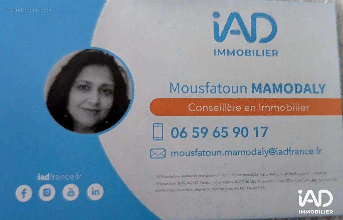 Photo 4 - Commerce à SAINT-MAUR-DES-FOSSES