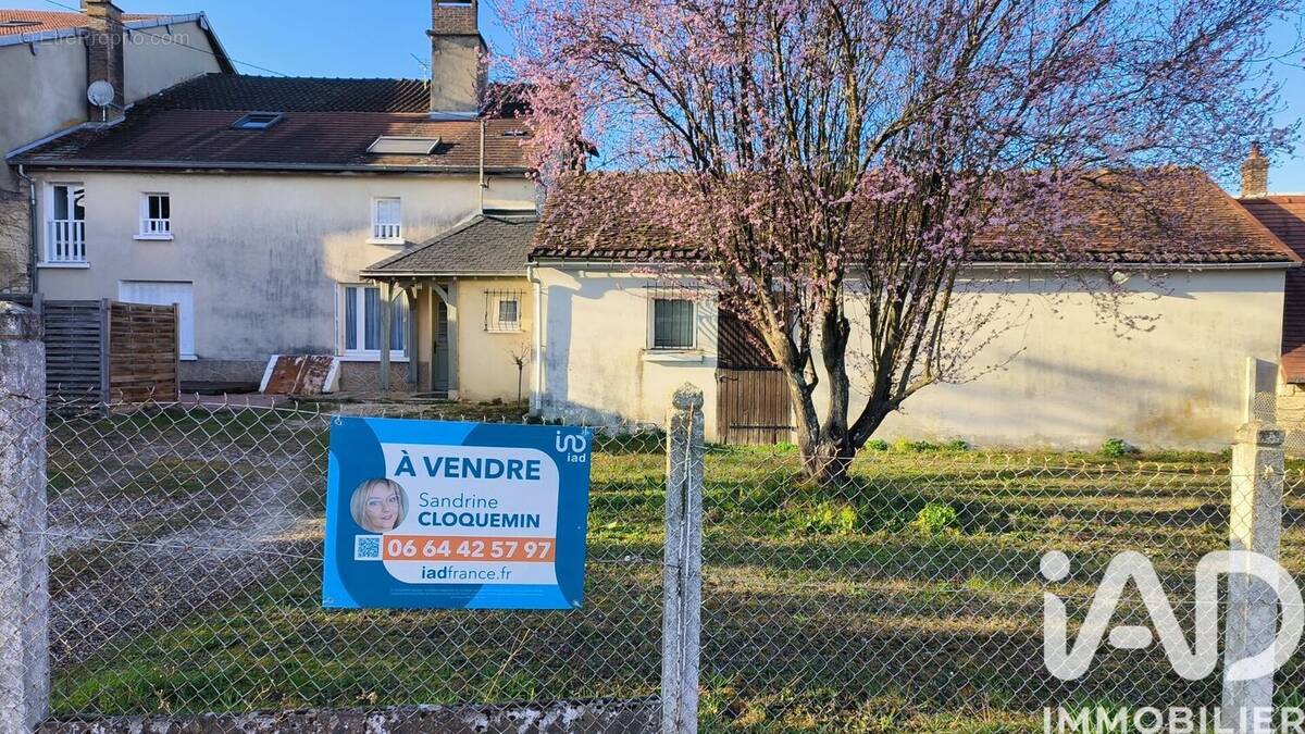 Photo 1 - Maison à POLISOT