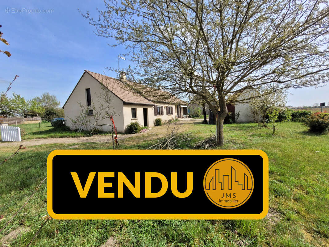 Maison à YZEURE